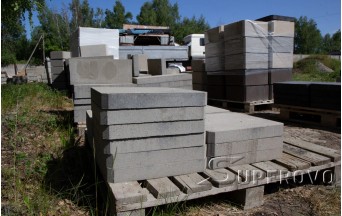 Крышка бетонная на заборы, серая, 40х40х5, купить в Барановичах. Доставка в любую точку Беларуси